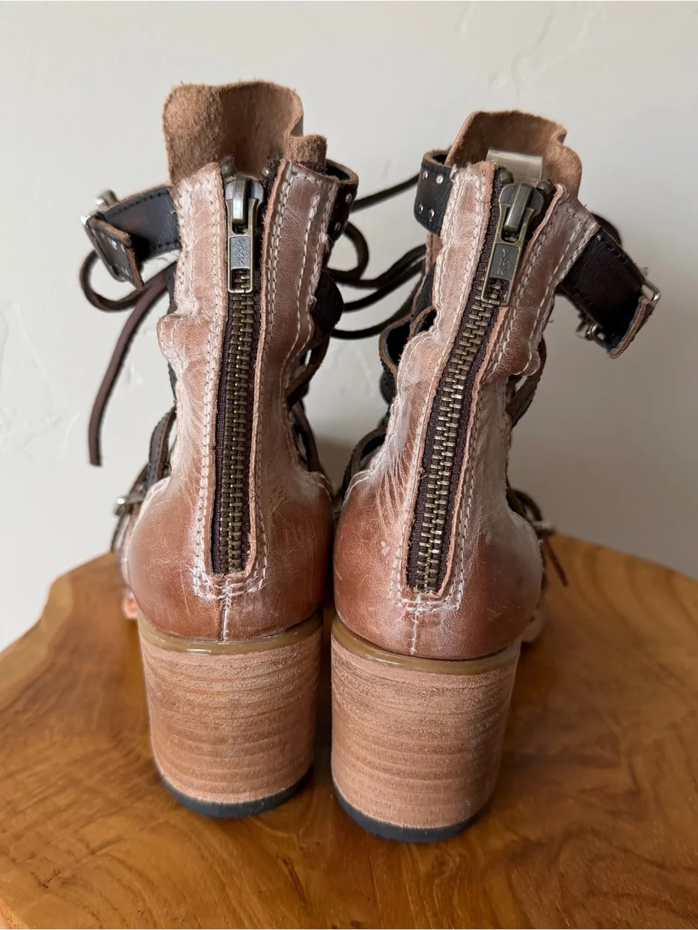 Freebird Cheyenne Ankle Boots 8 Tan Brown Leather Lace-Up Zip Strappy Block Heel